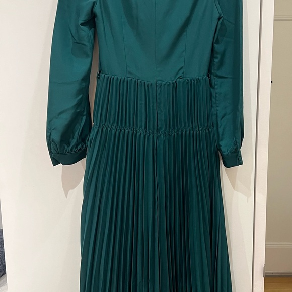 Self Portrait pleated crystal bow midi dress, NWT, Size 2 - Picture 4 of 6